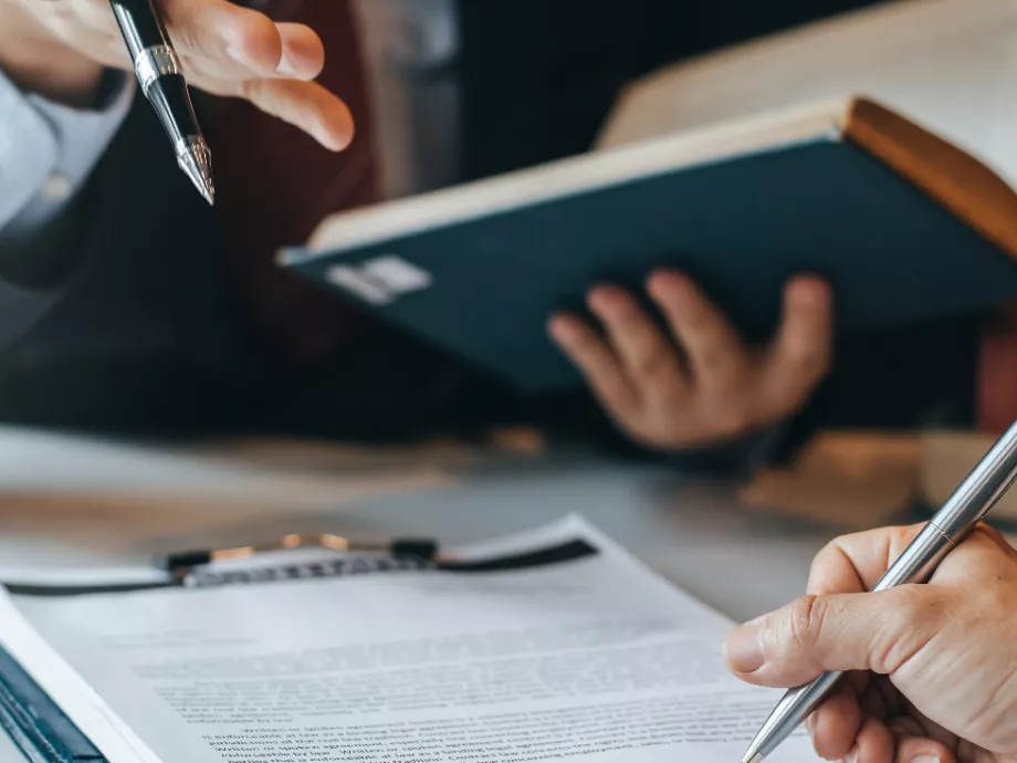 Lehet-e egy szerződéses kötelezettségből szabadulni a háborúra hivatkozva?