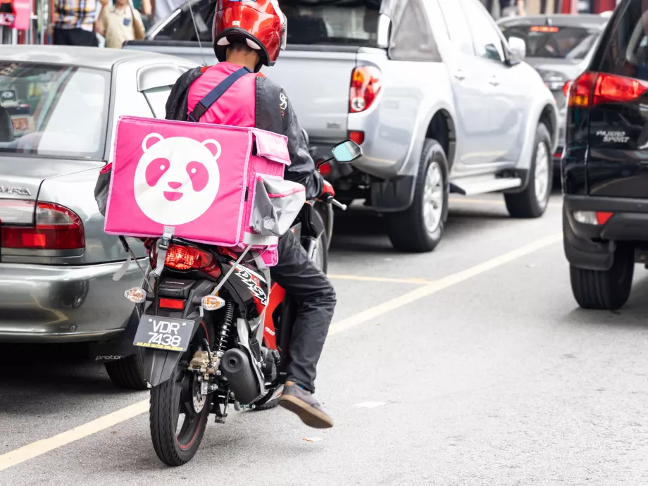 Három új vezetővel erősít a foodpanda