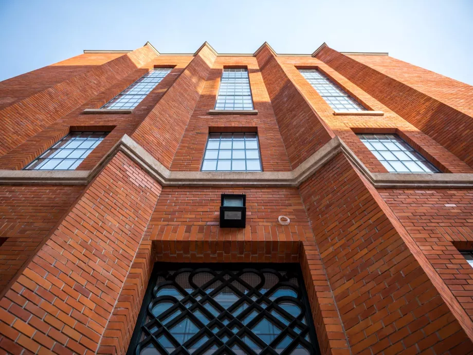 Nézz körül Budapest legkülönlegesebb art deco irodaházában!