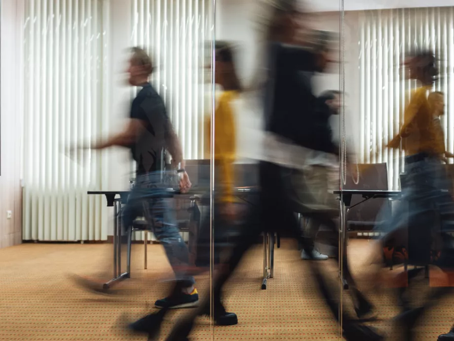 Tömeges munkahelyváltásra szánták el magukat a munkavállalók: ez lehet az oka