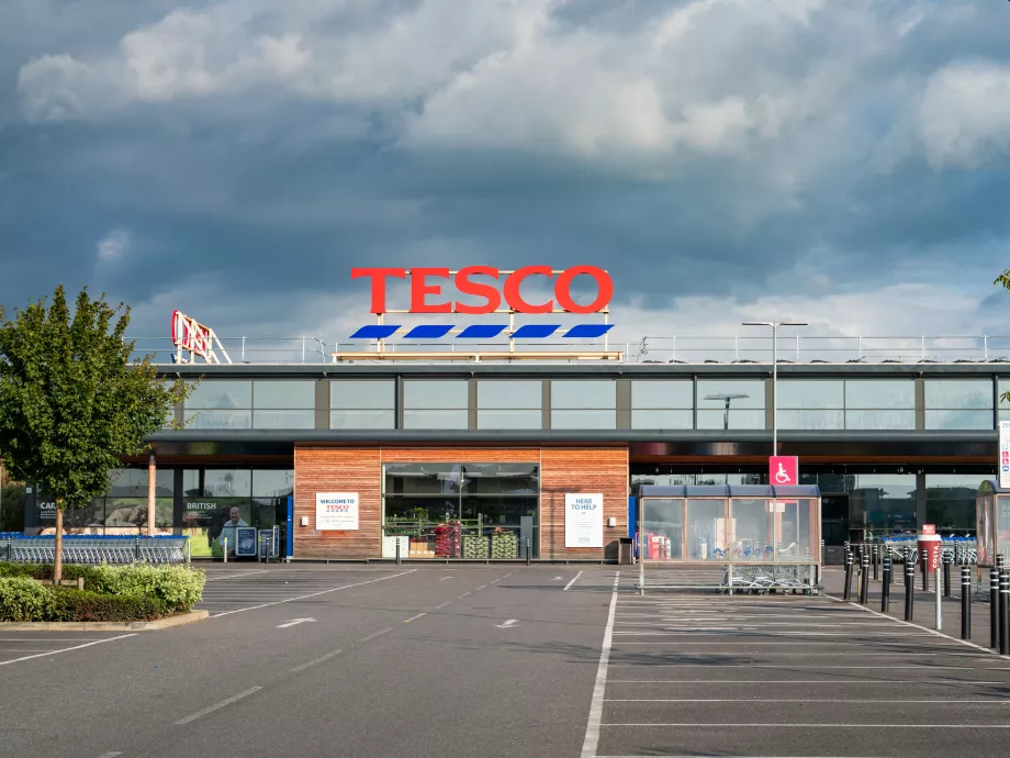 December 24-én délig nyitva lesznek a Tesco áruházak