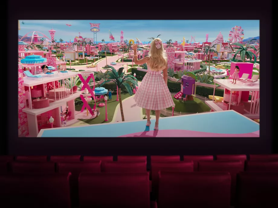 Ki lehet Barbie a munkahelyen? És kiléphet-e Nóra az irodából?