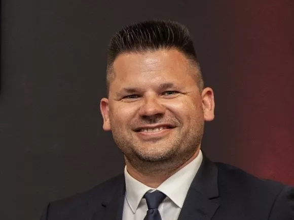 "A vezetői és projekt csapatok hatékony működésére nagyon ösztönzően hat a női energia"