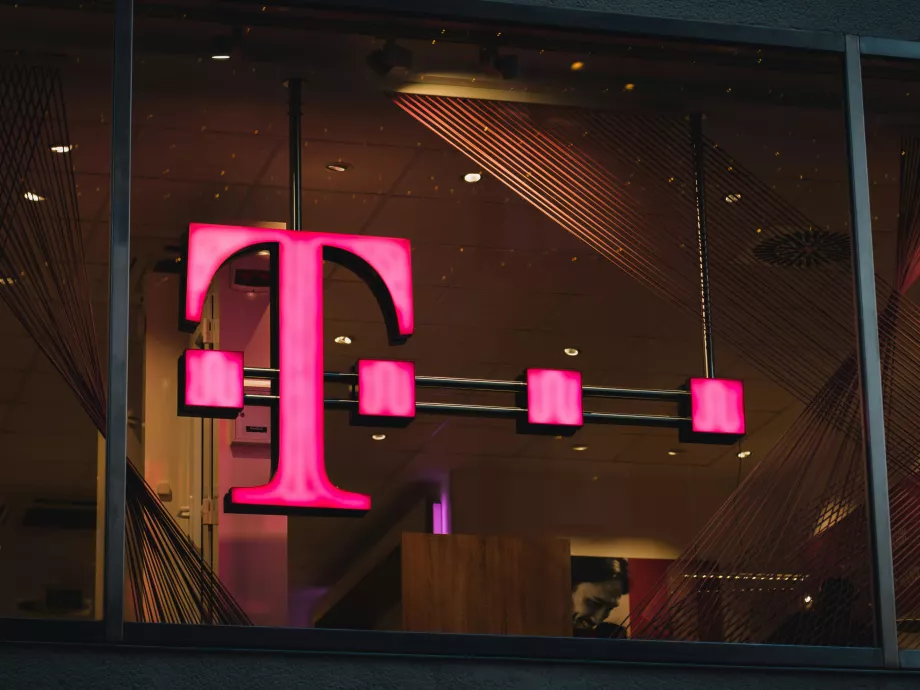 Átlagosan 6 százalékos bérfejlesztésre számíthatnak a Magyar Telekom munkavállalói