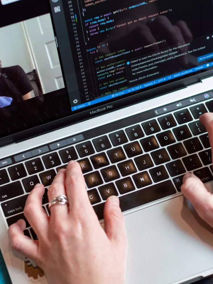 Véget ért a bérrobbanás a hazai IT-szektorban